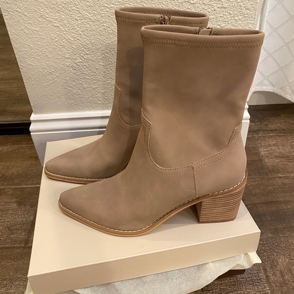 Oasis Society Shoes - The Vienna Cedar Wood | Sleek Ankle Hugging